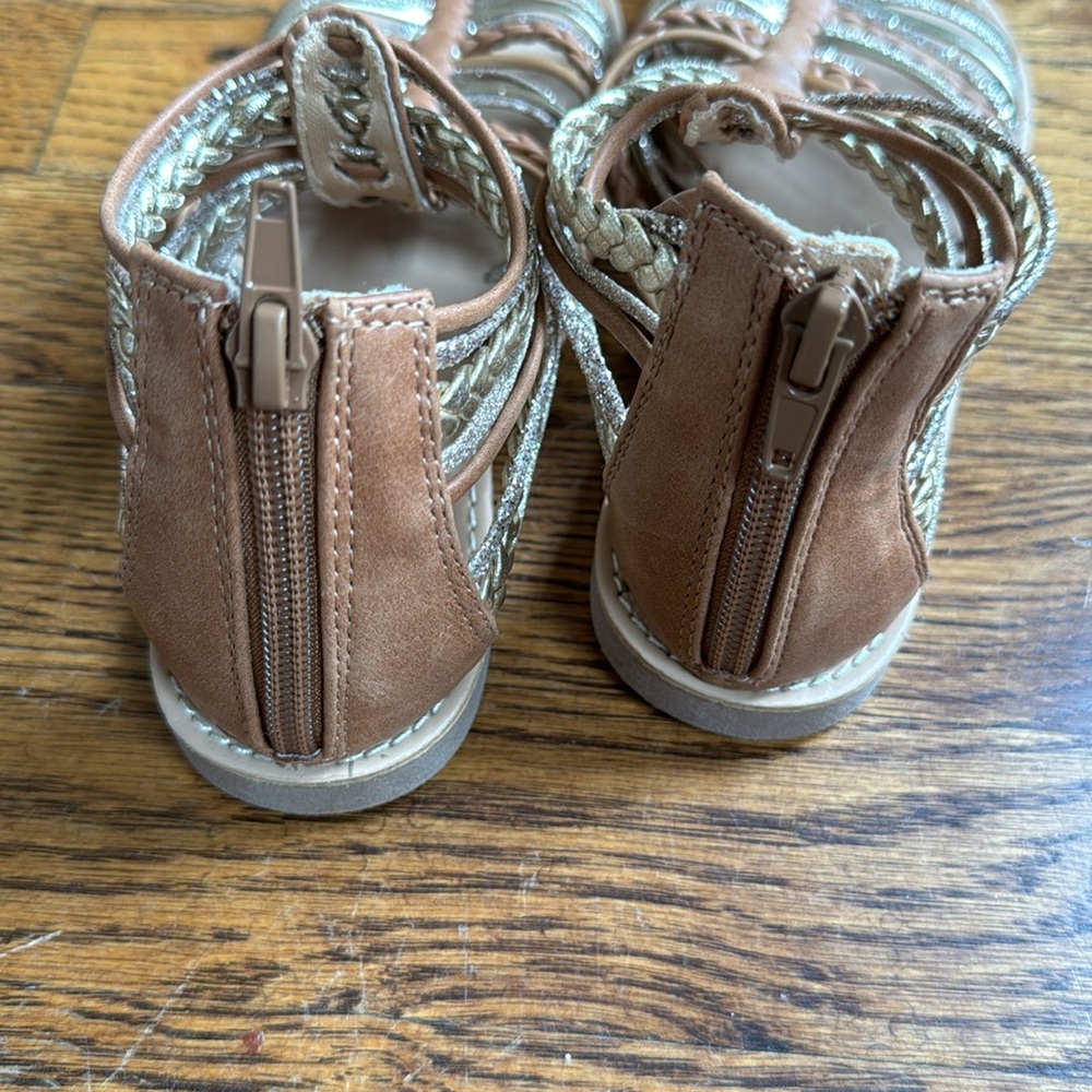 These size 2 girls gladiator sandals are basically brand new. Brown gold silver - Picture 4 of 4